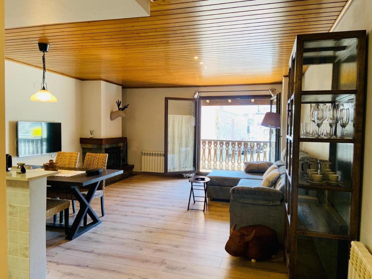 Saplan Real Estate Irissa Lägenhet Les Exteriör bild